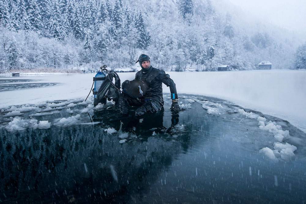 Bare_Drysuits-Icy-Cold